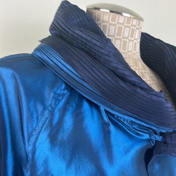 UBU reversible button front coat - Picture 5 of 14